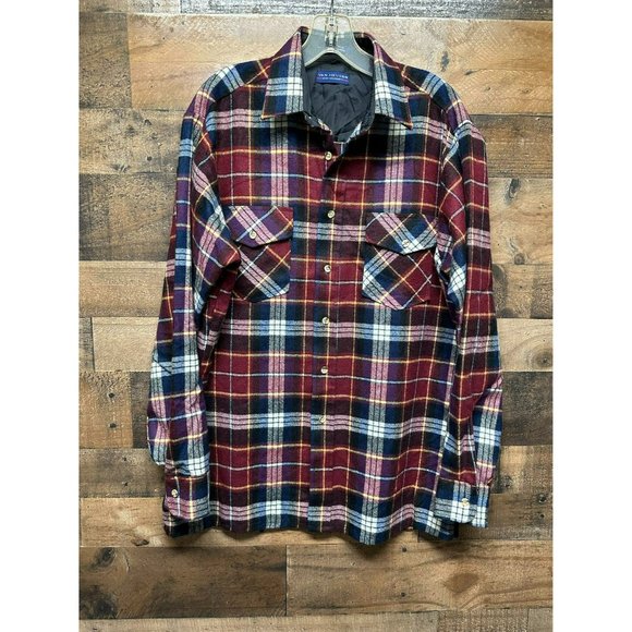 Van Heusen Winterweights Men's Long‎ Sleeve Button Up Size Medium *100% Acrylic* - Picture 1 of 3